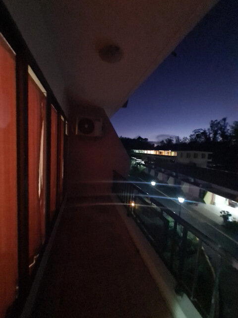 Балкон. Сидел вифи ловил тут.