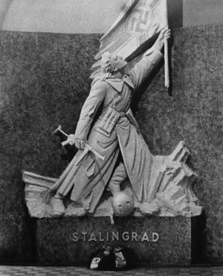 Сталинградскую Родину-мать знают все. Но был и немецкий памятник битве под Сталинградом.