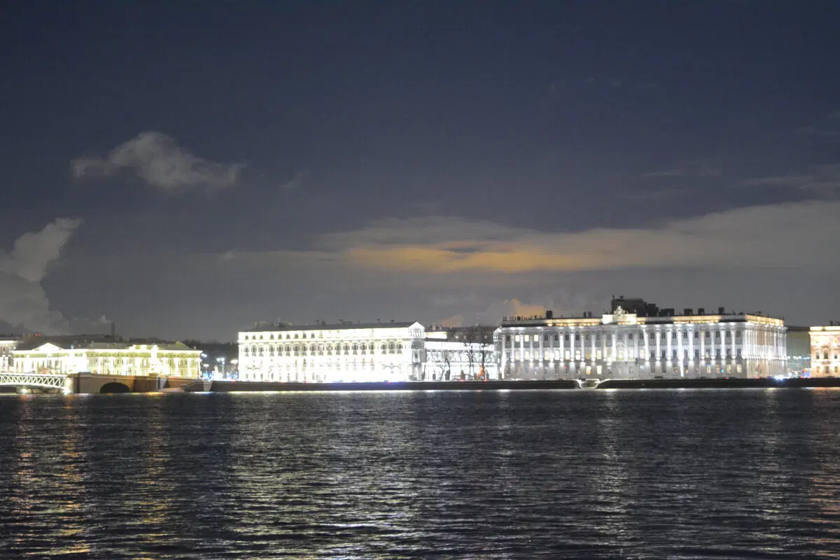 Питер. 2025 -2026.  Ничего личного просто то что понравилось и захотелось сохранить.