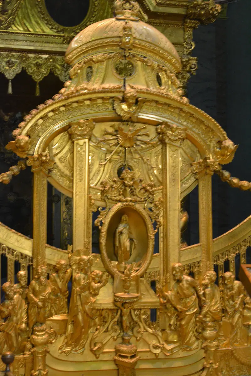 Питер. 2025 -2026.  Ничего личного просто то что понравилось и захотелось сохранить.