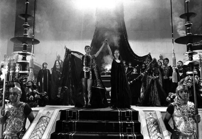 Кадр из фильма «Калигула», 1979 год