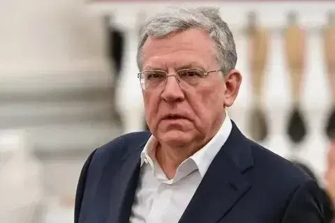 Проанализировав возможное снижение ставки НДС до 13%, не только Минфин, но и ряд экспертных институтов говорят о нецелесообразности такого шага (2005 год). На фото - предыдущий министр финансов Алексей Кудрин. 