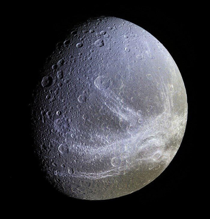 © NASA/JPL/Space Science Institute