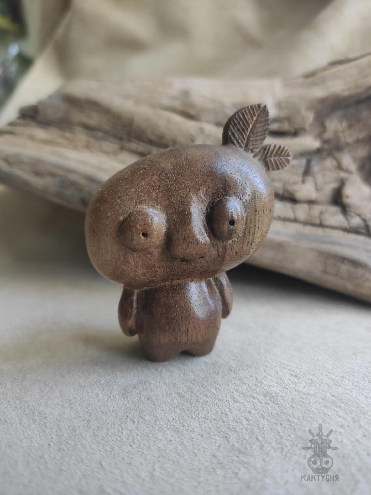 Лесной дух из грецкого ореха