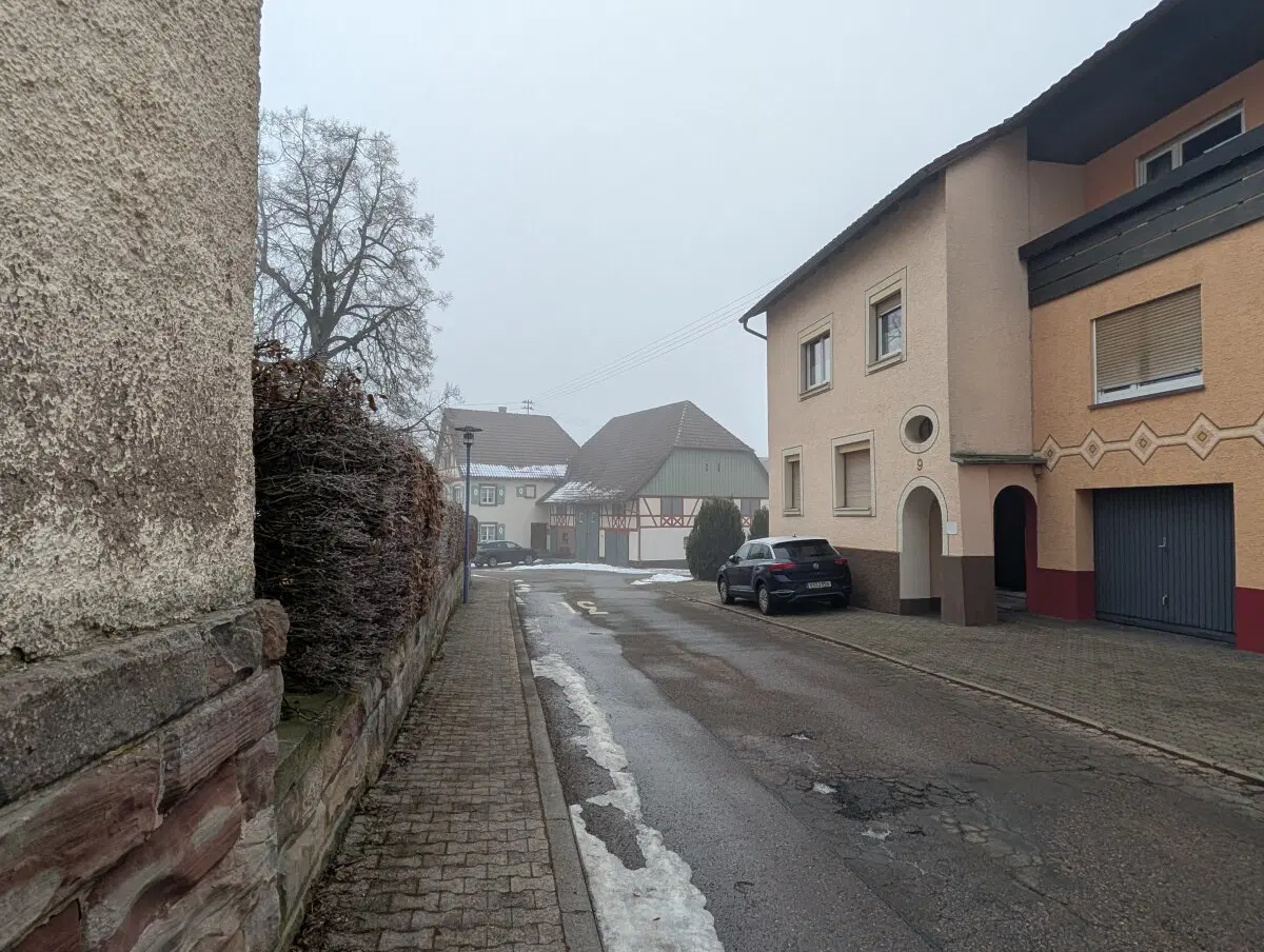 Тоже мне деревня.