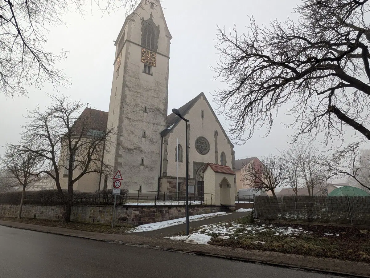 Местная церковь. В каждой деревне стоит.