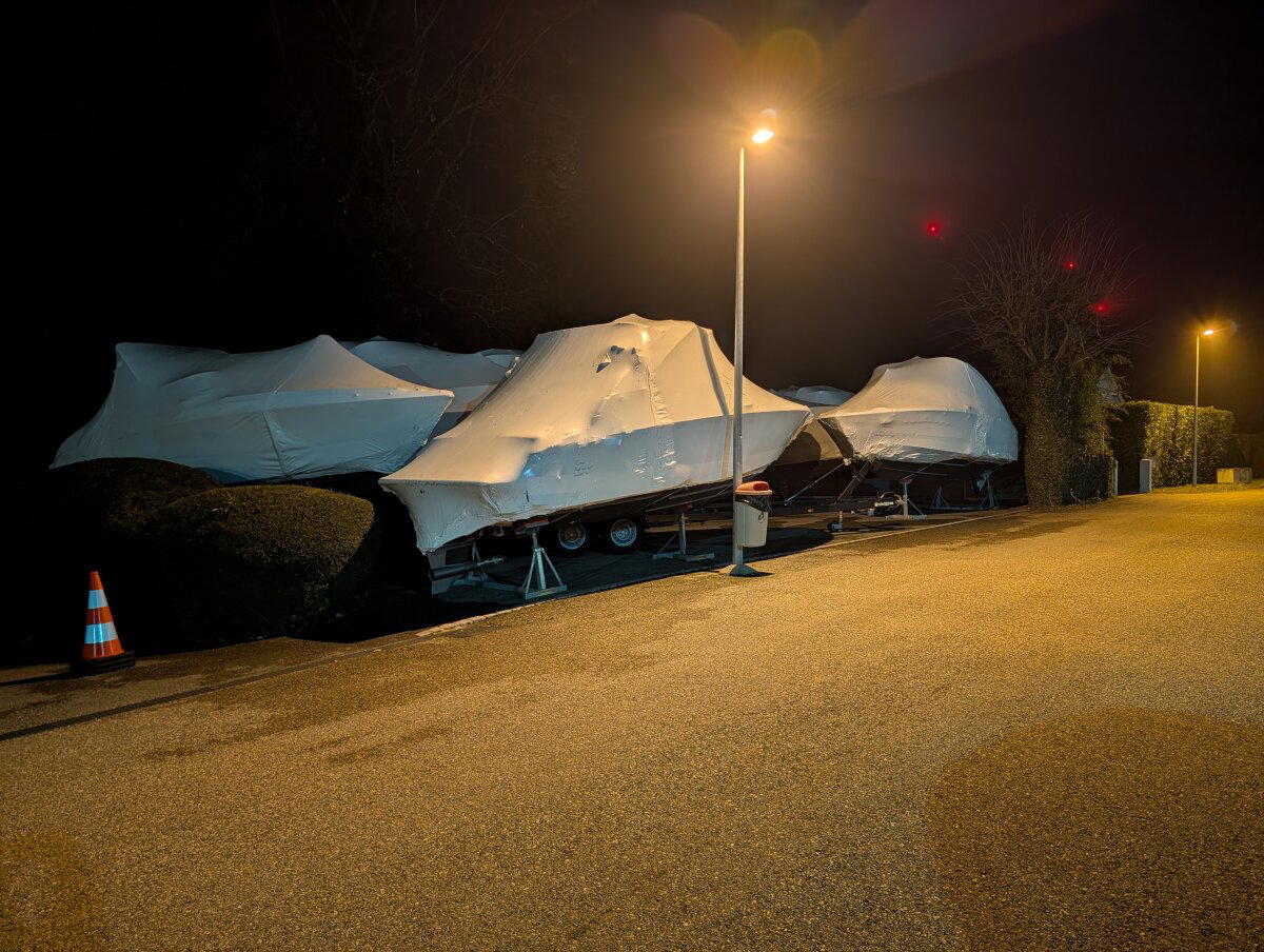Хотел бы я снимать пленку со своей яхты.