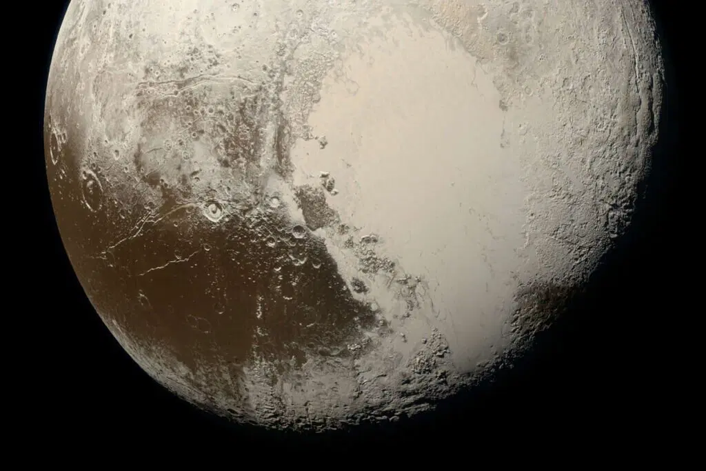 Плутон в естественных цветах «глазами» космического аппарата NASA «Новые горизонты» / © NASA/Johns Hopkins University Applied Physics Laboratory/Southwest Research Institute/Alex Parker