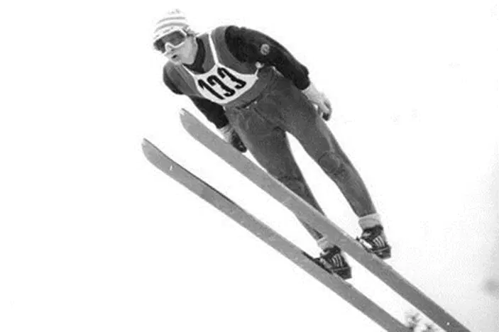 Трамплины для прыжков на лыжах.