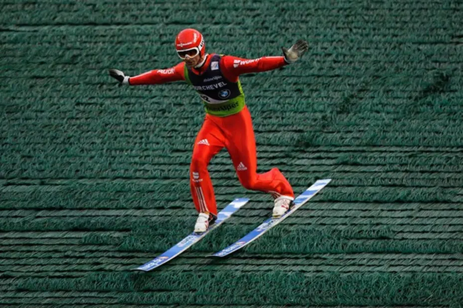 Приземление (телемарк).