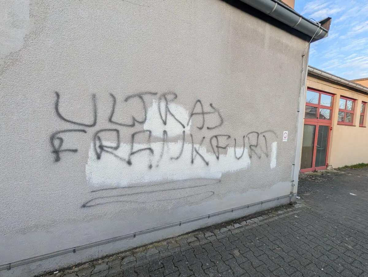 И здесь граффити 