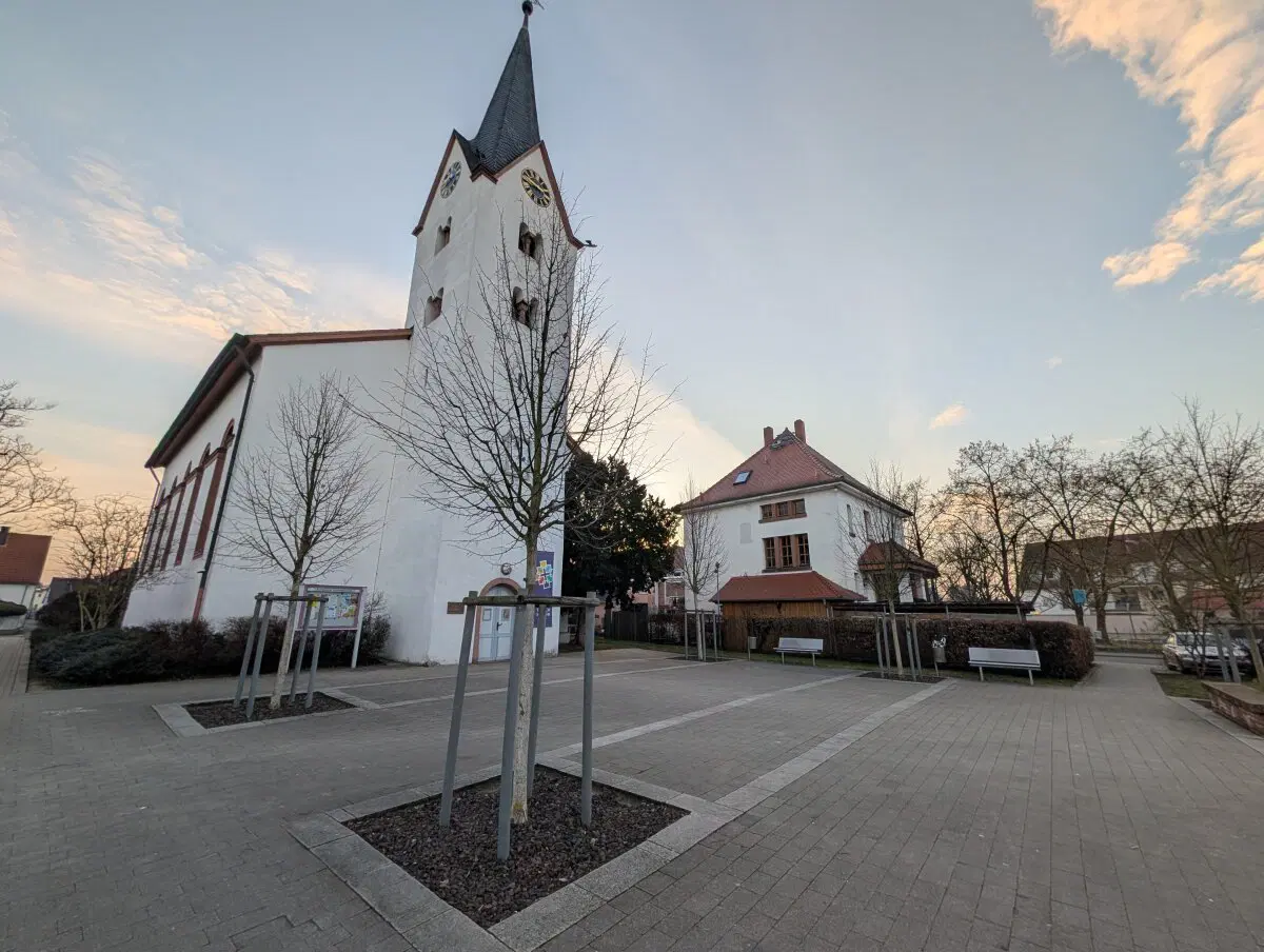 Местная церковь