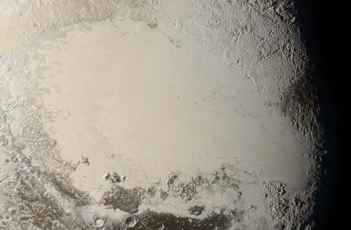 Равнина Спутника / © NASA/Johns Hopkins University Applied Physics Laboratory/Southwest Research Institute/Alex Parker