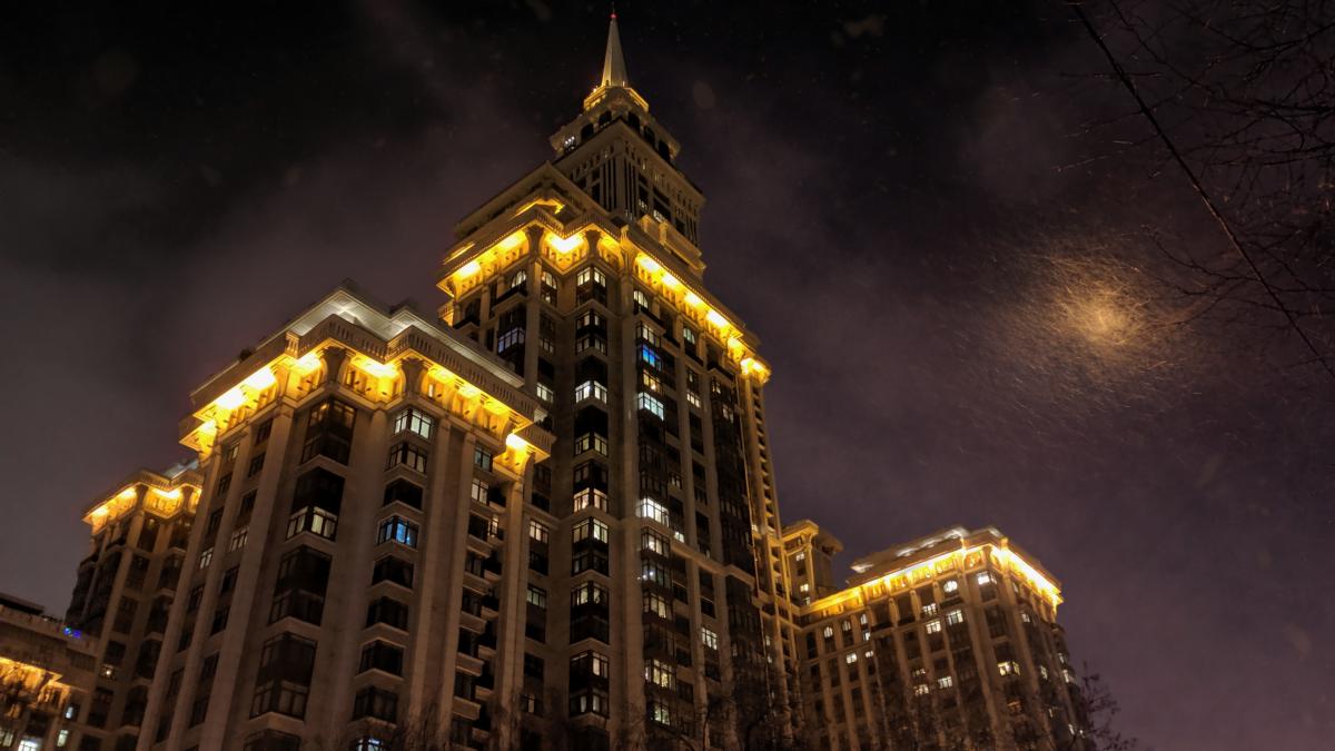 Триумф-Пэлас, зимнее московское утро 2021