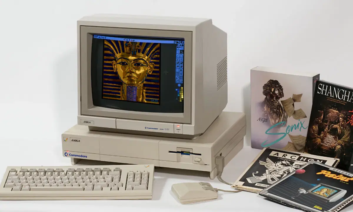 Amiga 1000. Первый мультимедийный ПК.