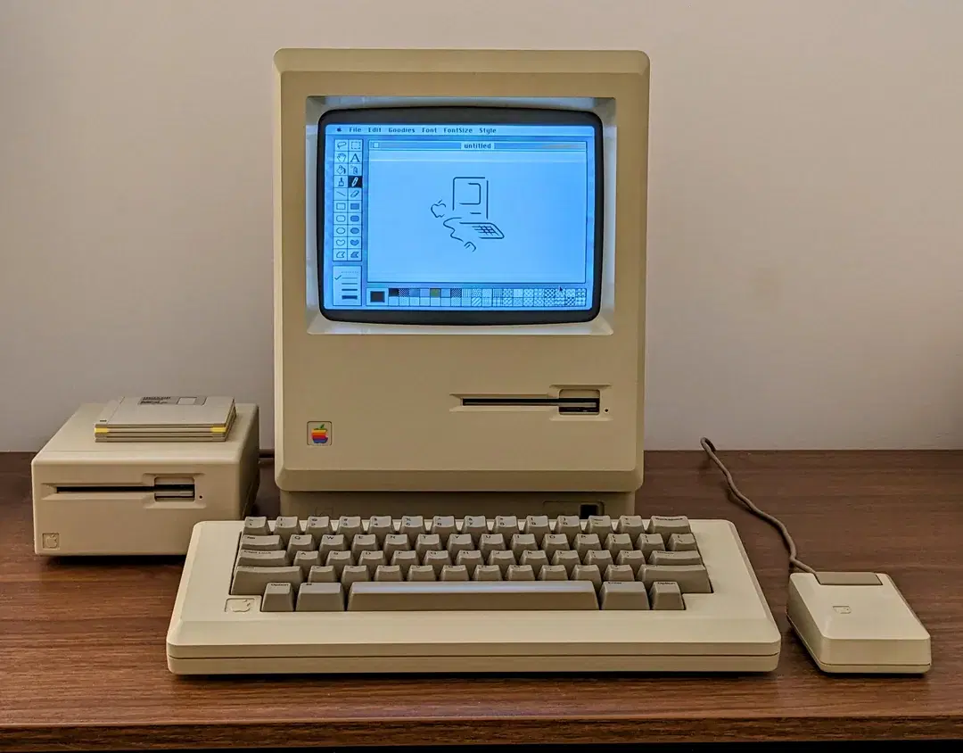  Macintosh 128K