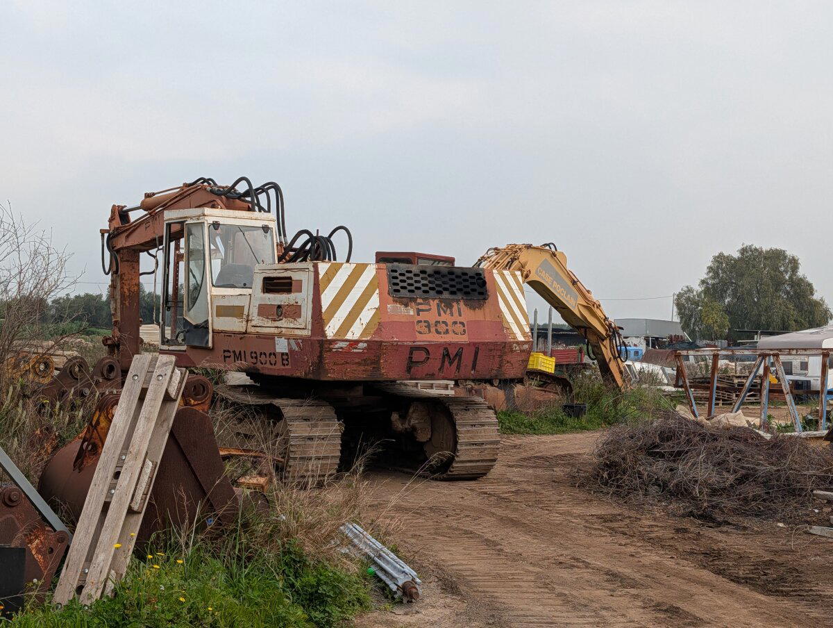 Некоторая техника работает