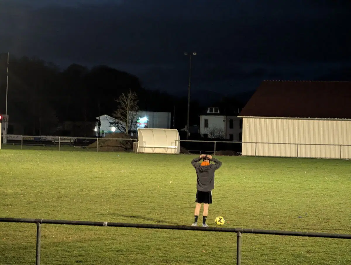 Даже в грозу занимаются 