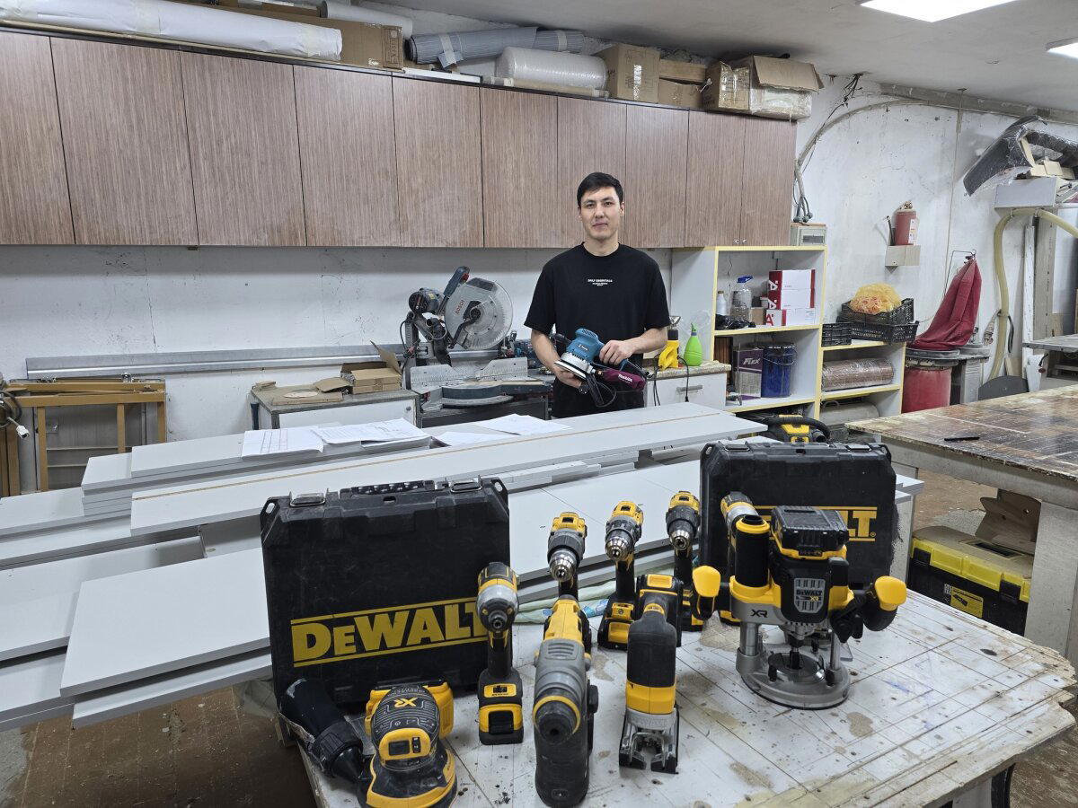 Не сочтите за позерство, но когда пишешь письмо компании Dewalt приходится доказывать что инструмент их используется.