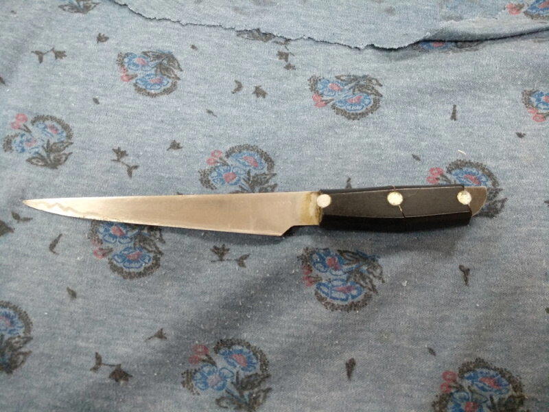 Рукоять ножа из бука, в перерывах между работой