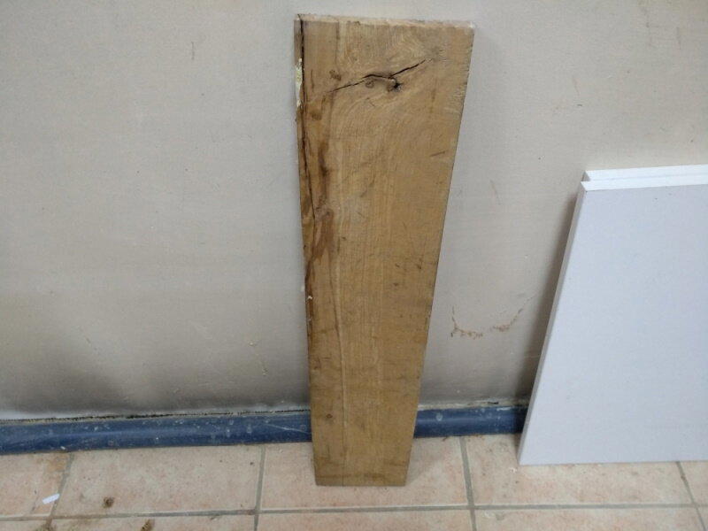 Рукоять ножа из бука, в перерывах между работой