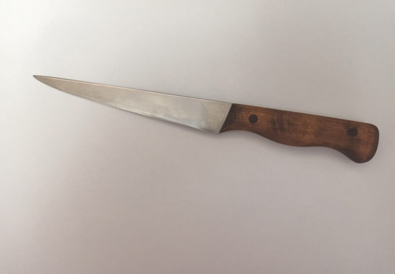 Рукоять ножа из бука, в перерывах между работой