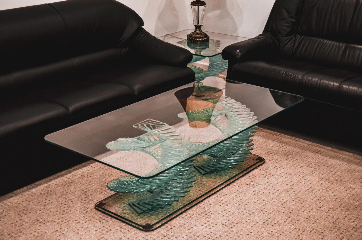 Журнальные столики и стекла