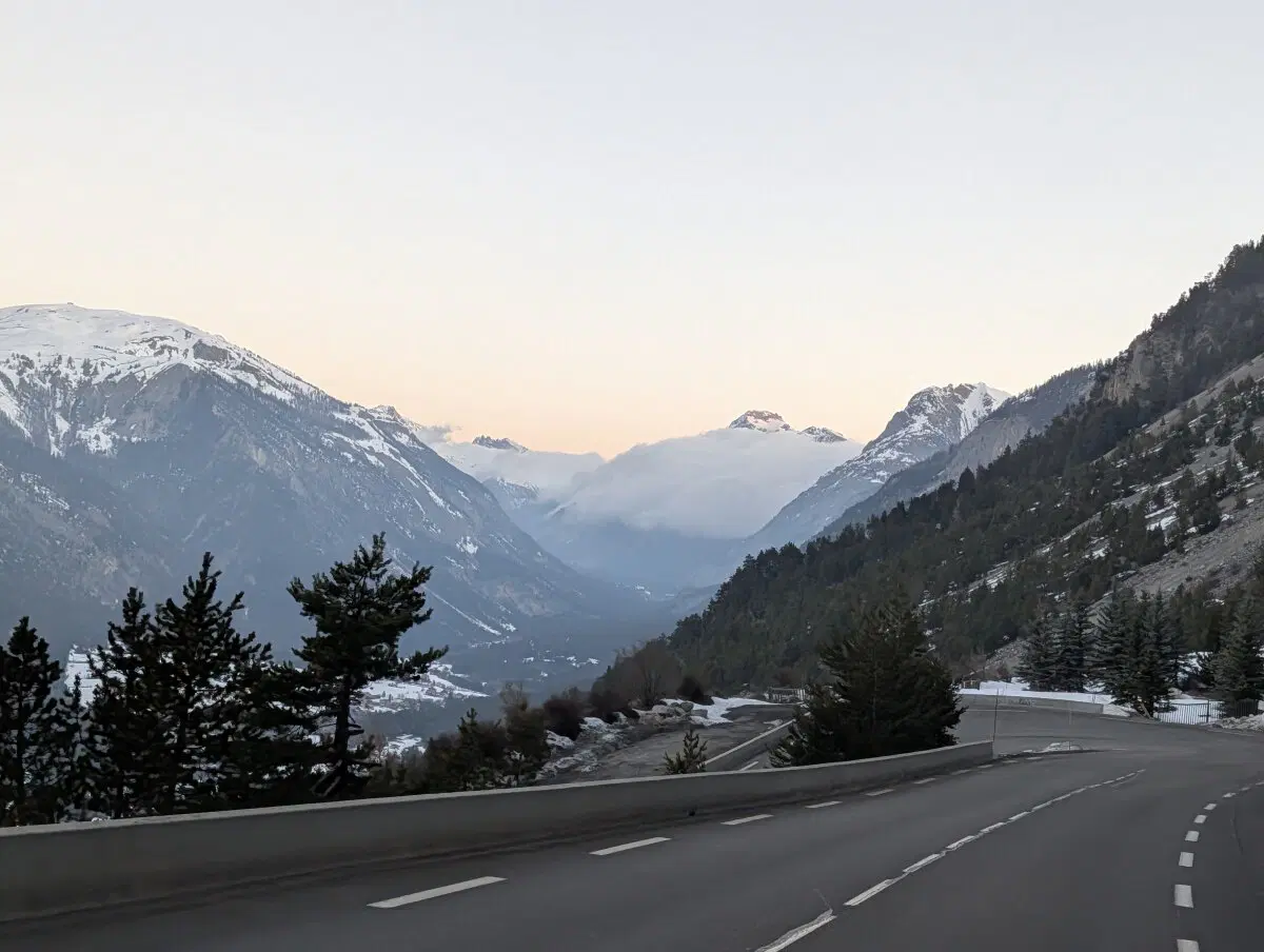  бонус. Утренние альпы