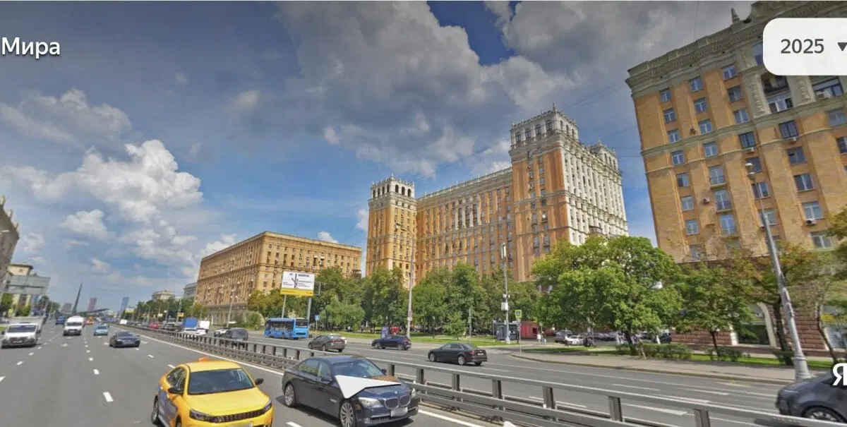 Вот этот дом 120 на яндекс.картах