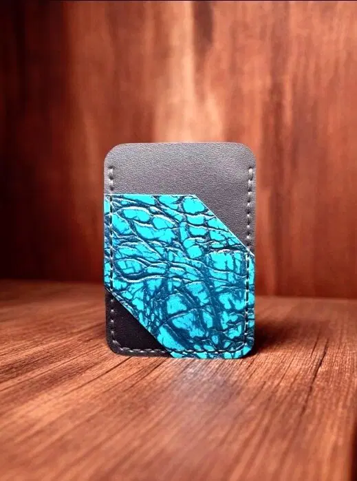 Новый кардхолдер.