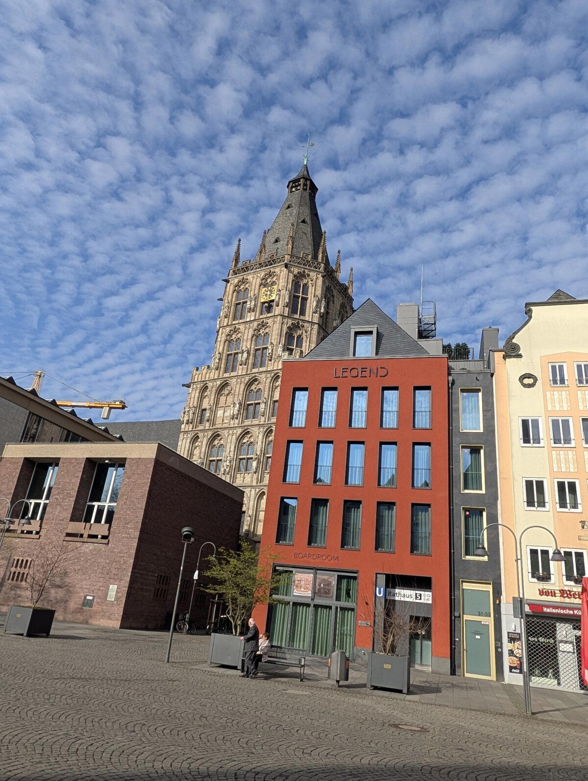 Отдельные здания приятные