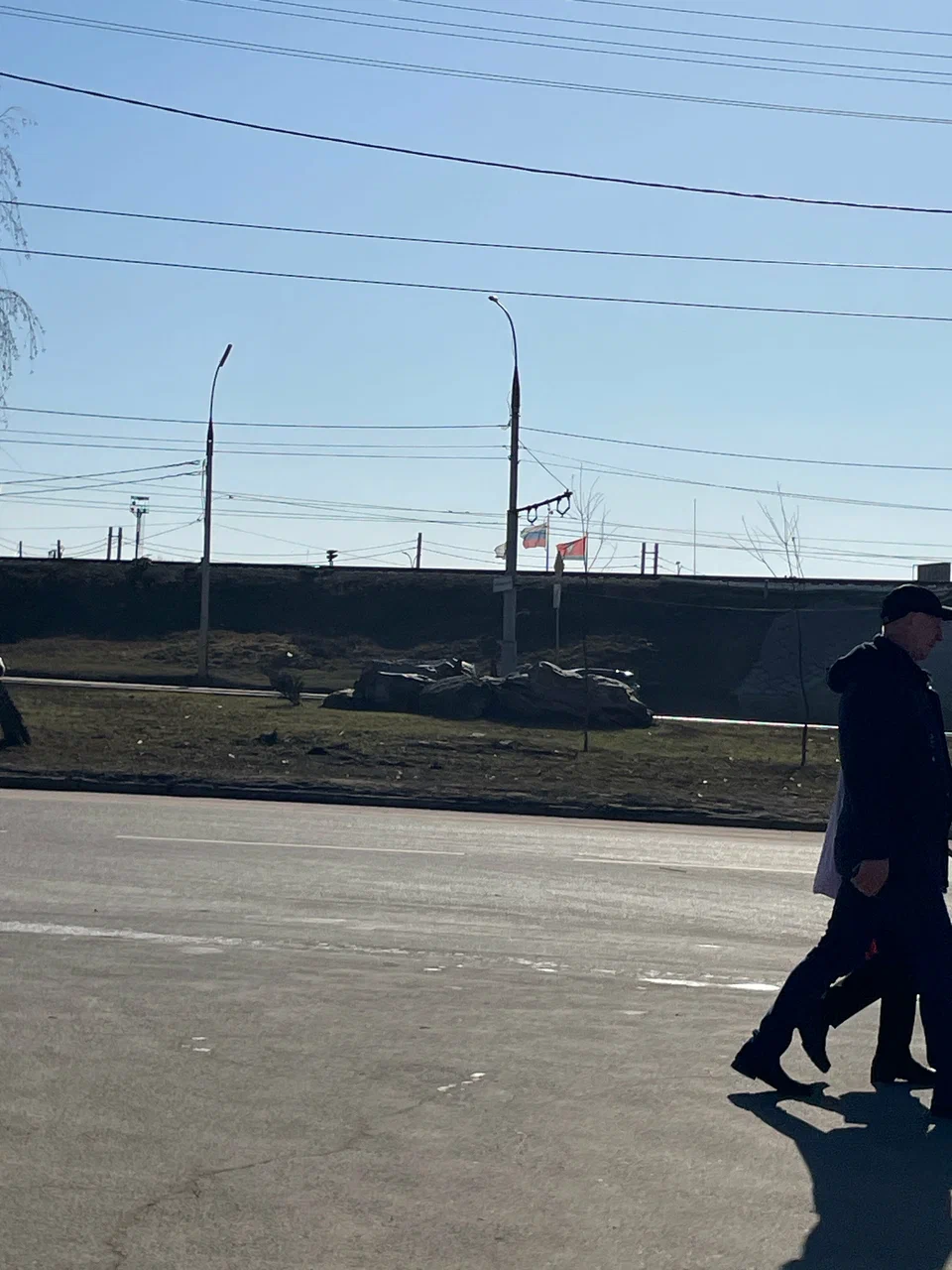 Март 2025 года. Постамент по прежнему пуст.