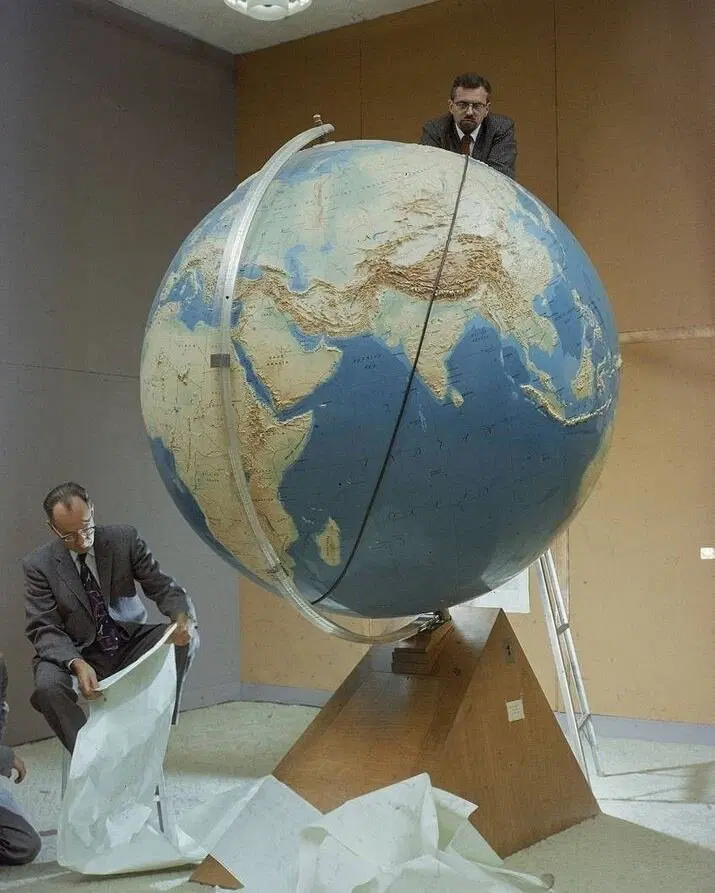 Сотрудники Смитсоновской астрофизической обсерватории