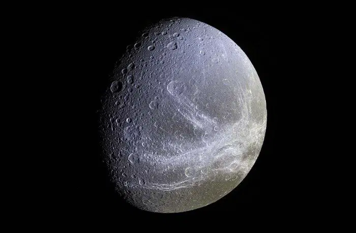 © NASA/JPL/Space Science Institute
