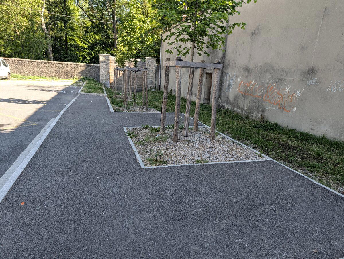 Вся Европа сейчас делает ремонт.
