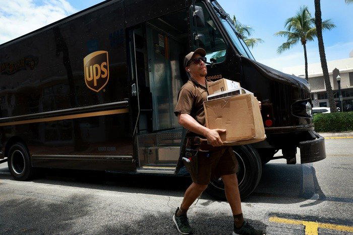UPS поворачивает только направо