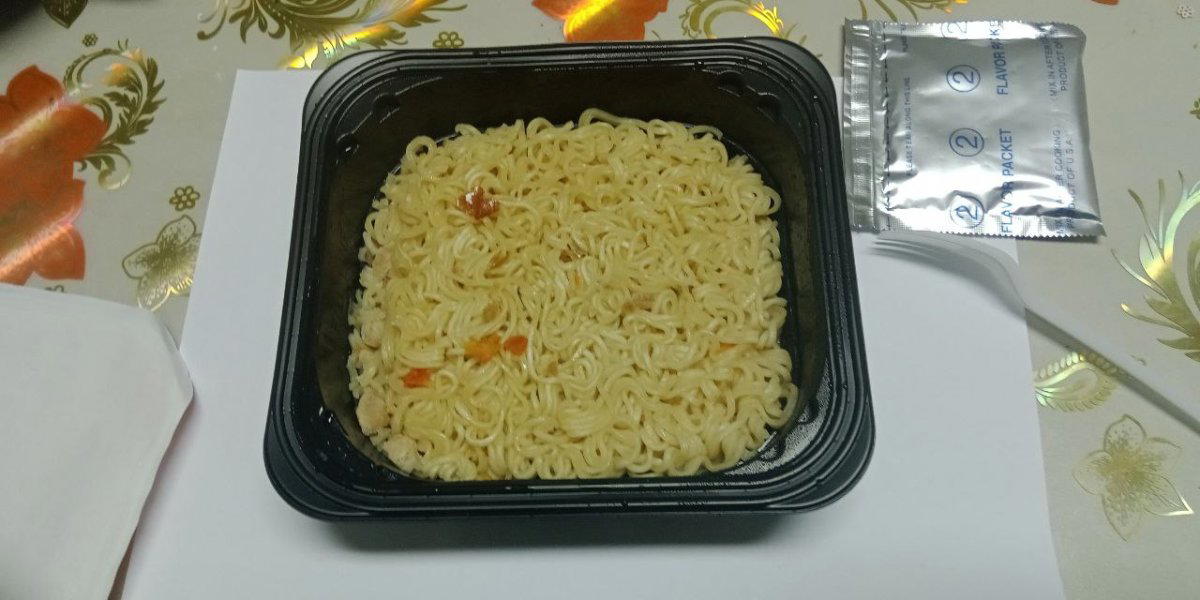 Обзор на американскую лапшу Maruchan Fire Yakisoba острая говядина со специями.