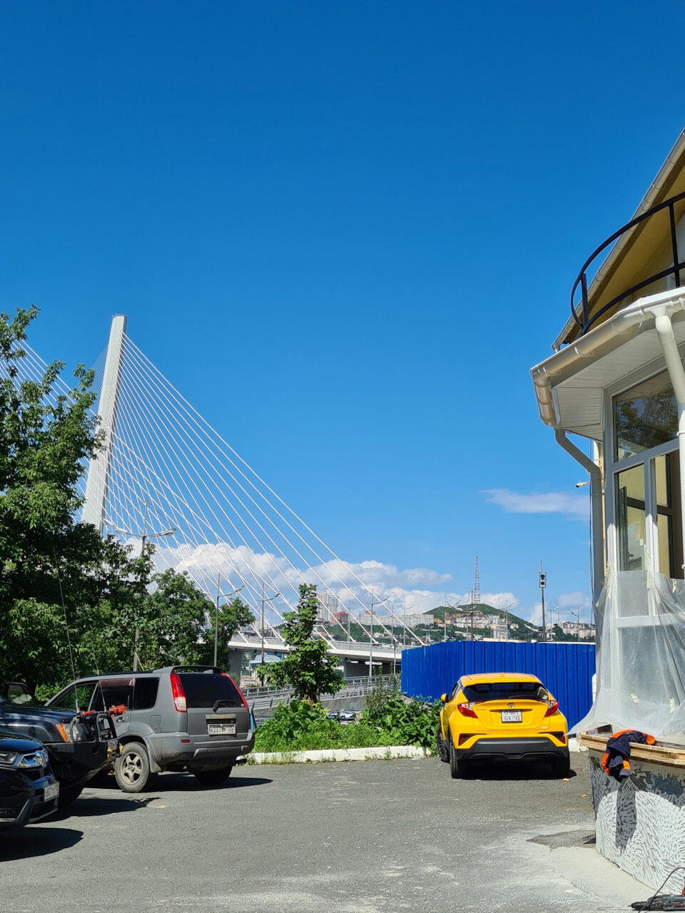Хорошая у шубшандера панорама города.