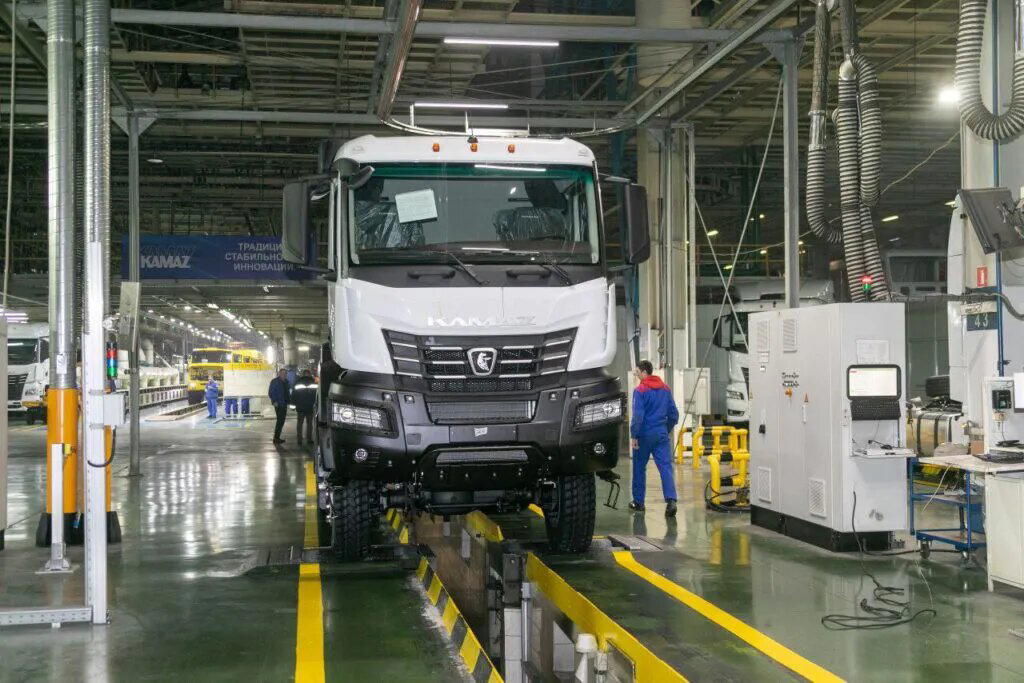 КАМАЗ-65955: как российский тягач стал независимым от санкций