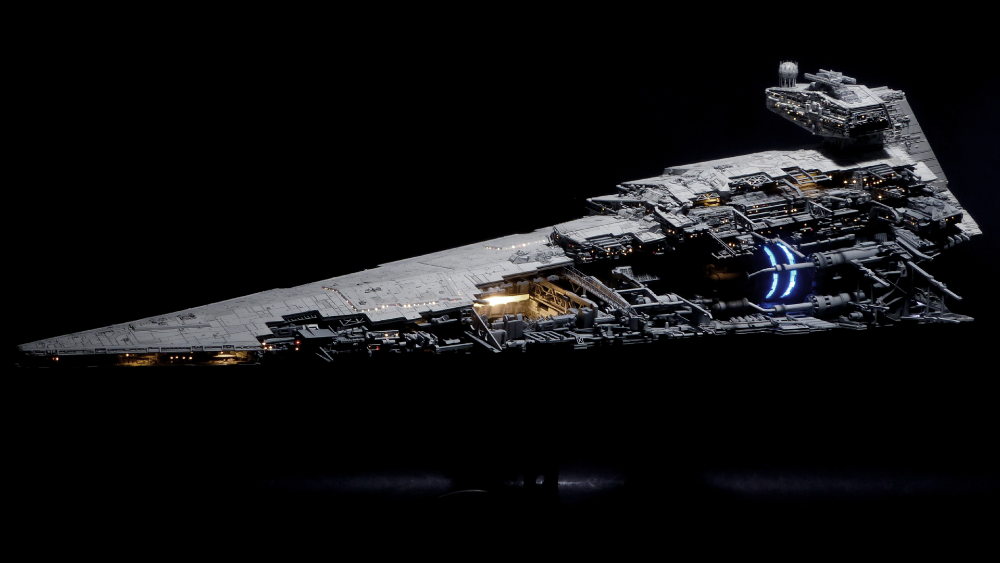 А что если? Чем бы закончилось противостояние звездолёта USS Enterprise-D c звездным разрушителем класса "Imperial"