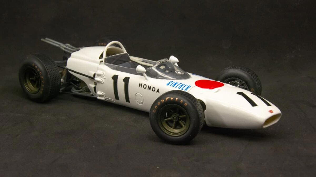 Honda RA272 1:20 Tamiya