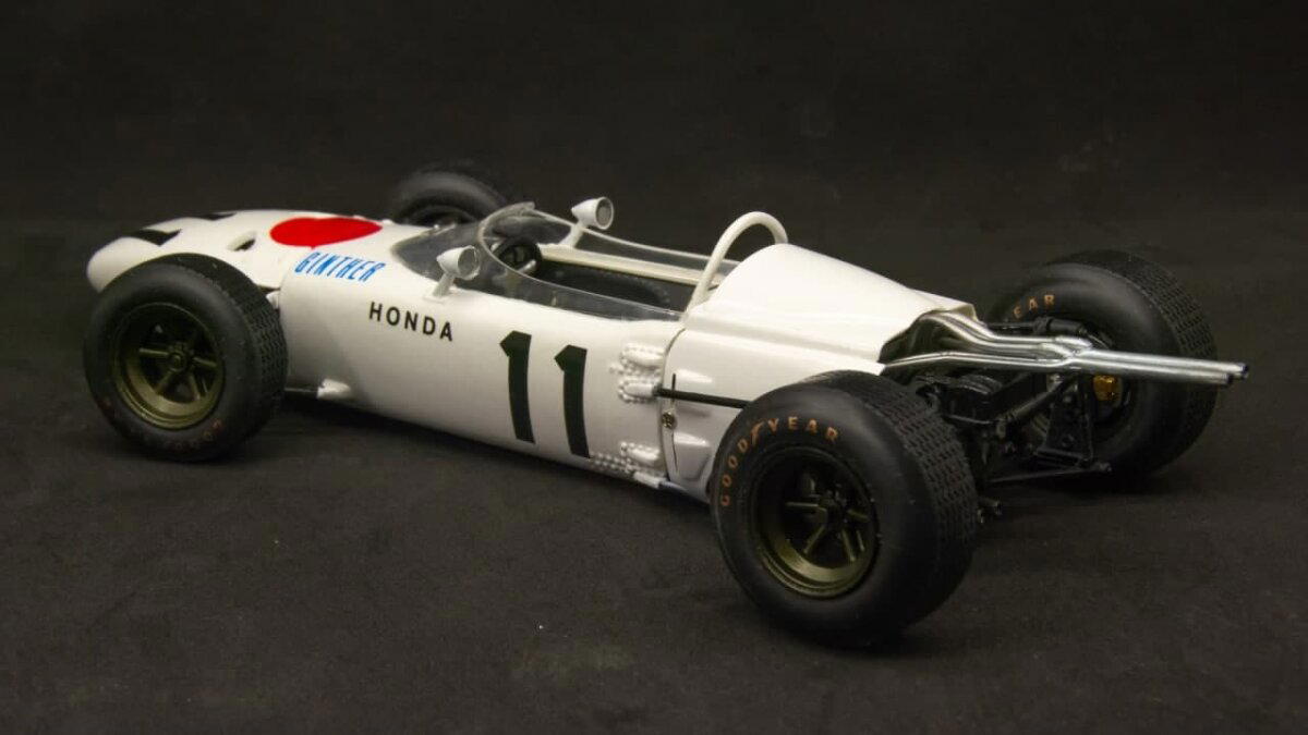Honda RA272 1:20 Tamiya