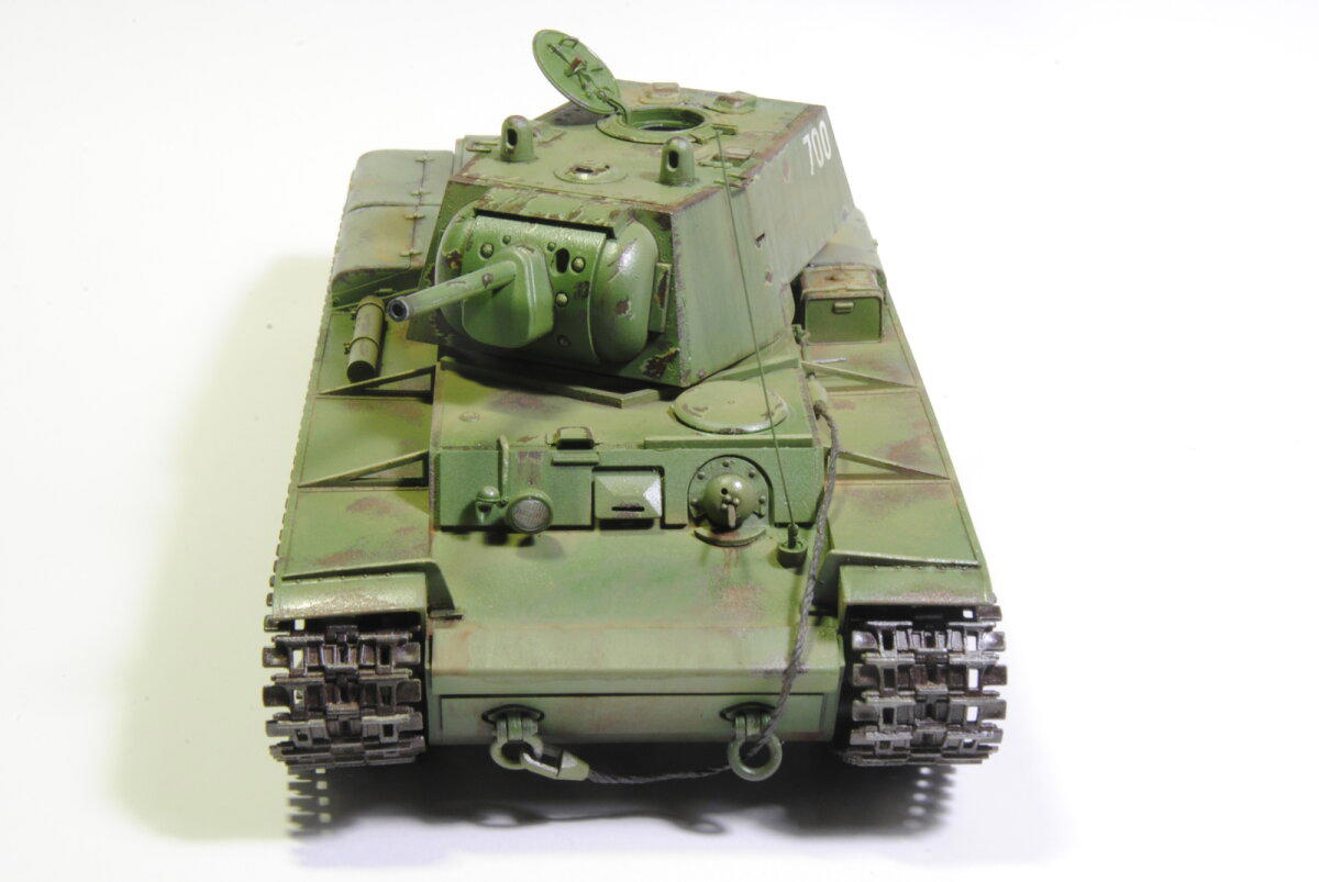 Модель КВ-1 41 года с пушкой Ф-32