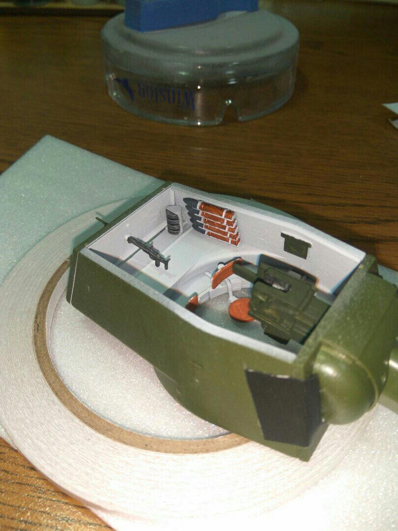 Модель КВ-1 41 года с пушкой Ф-32