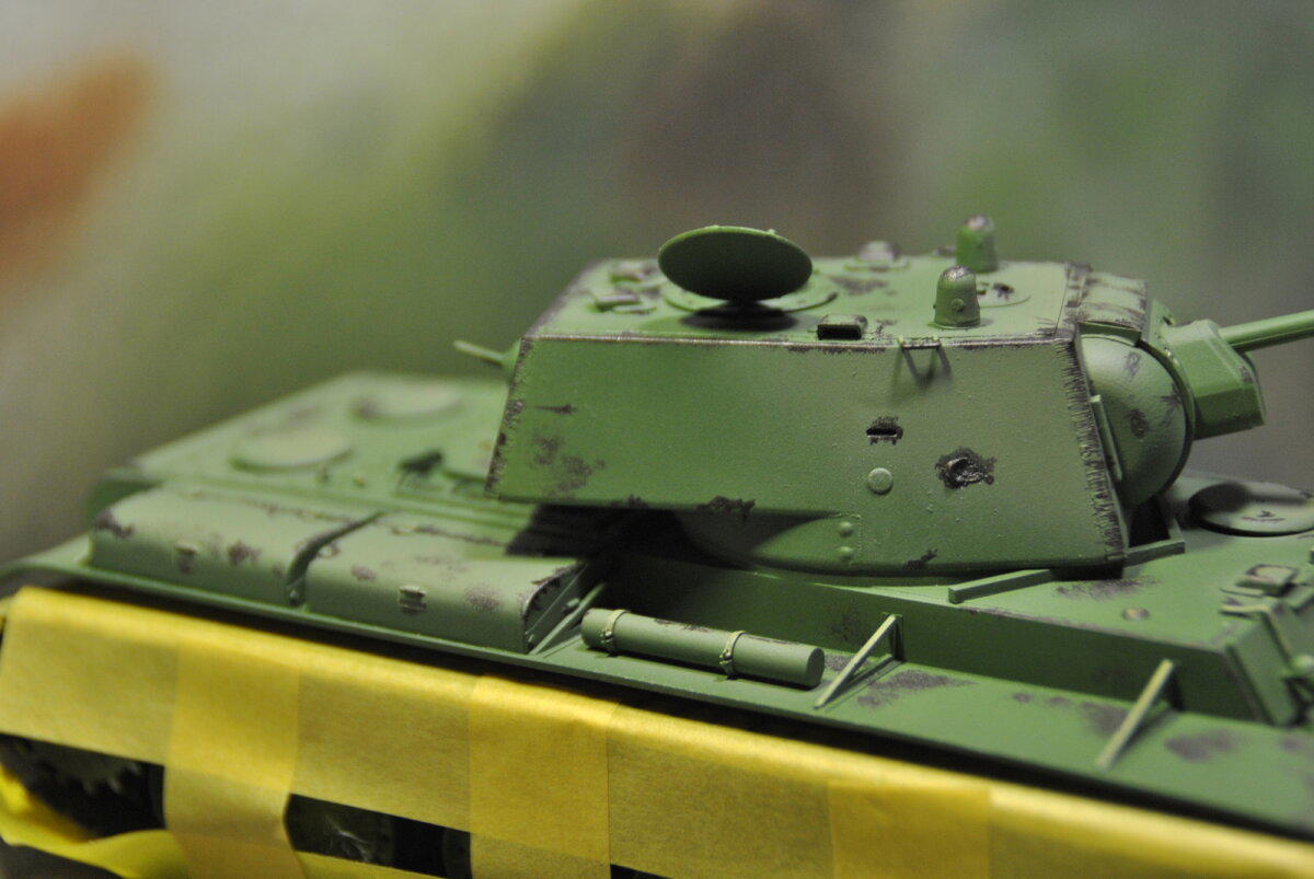Модель КВ-1 41 года с пушкой Ф-32