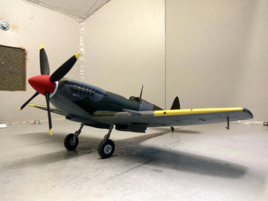 Spitfire mk.IXe 1:48 Revell