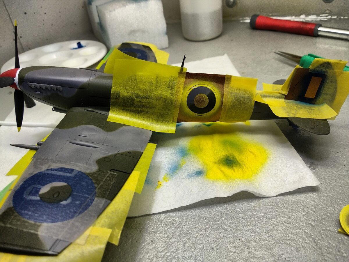 Spitfire mk.IXe 1:48 Revell