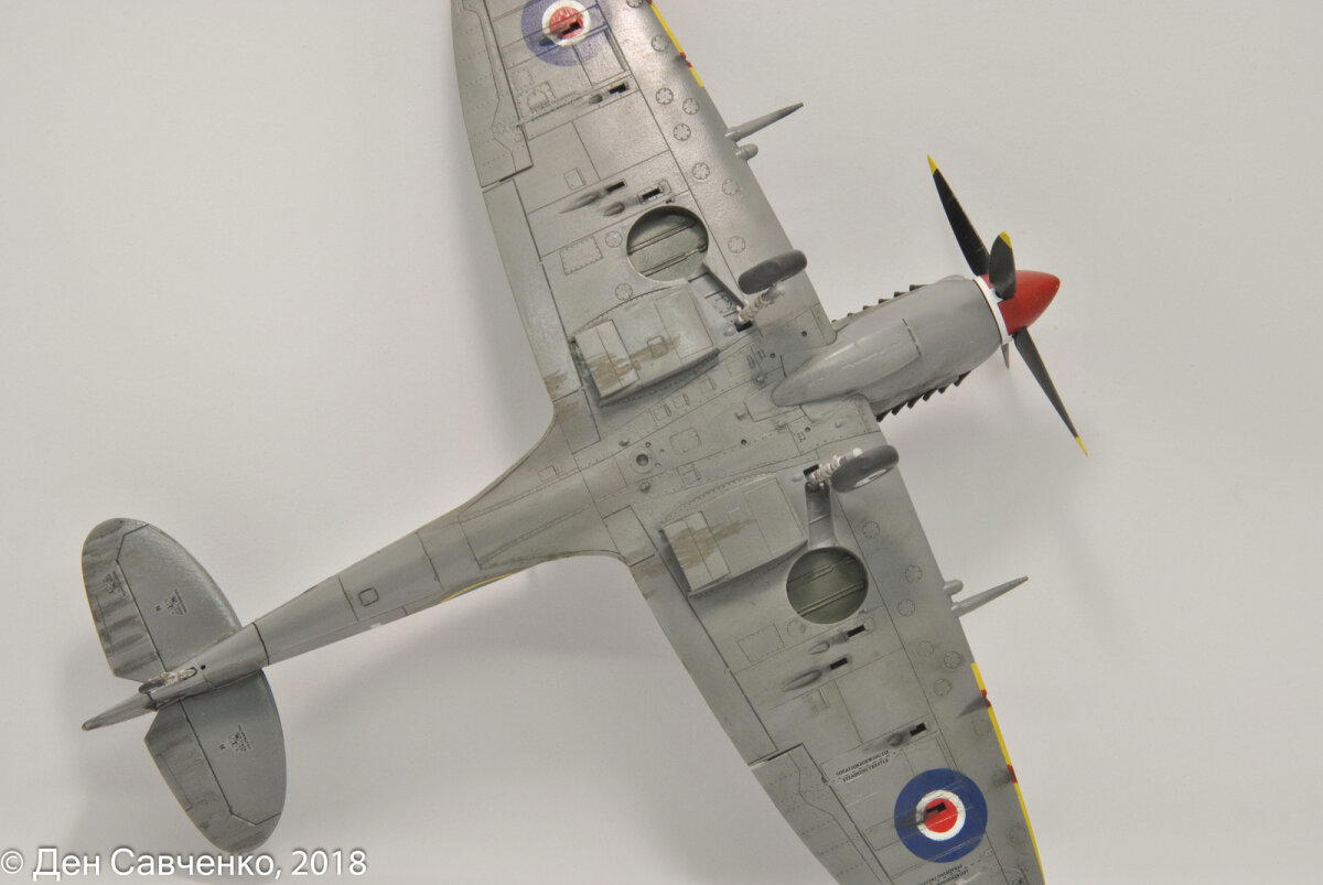Spitfire mk.IXe 1:48 Revell