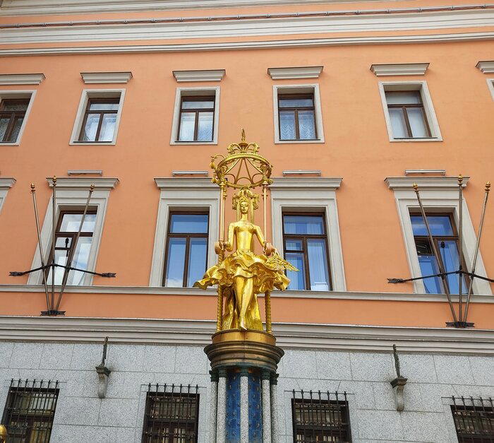 Памятник Принцессе Турандот